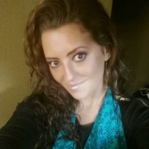 Meet your Posher, Jillian